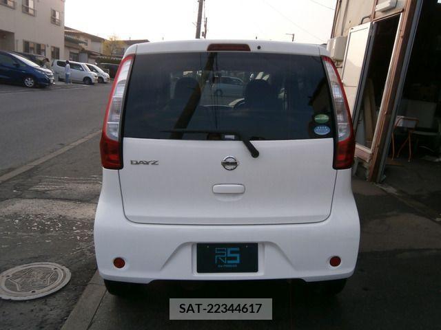 Nissan DAYZ 2013-11 200724-5