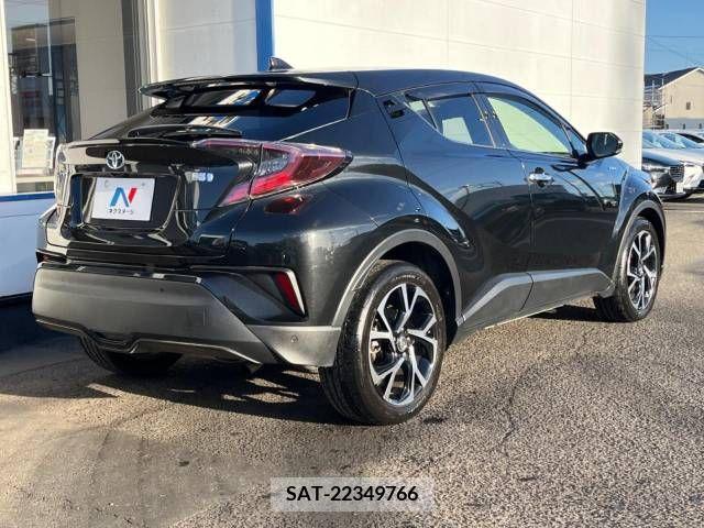 Toyota C-HR 2017-12 209009-17
