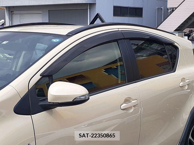 Toyota AQUA 2017-09 395701-7