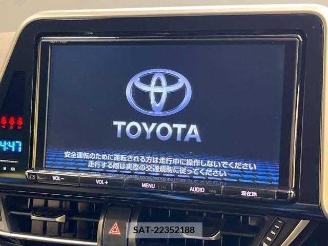 Toyota C-HR 2018-03 389938-3