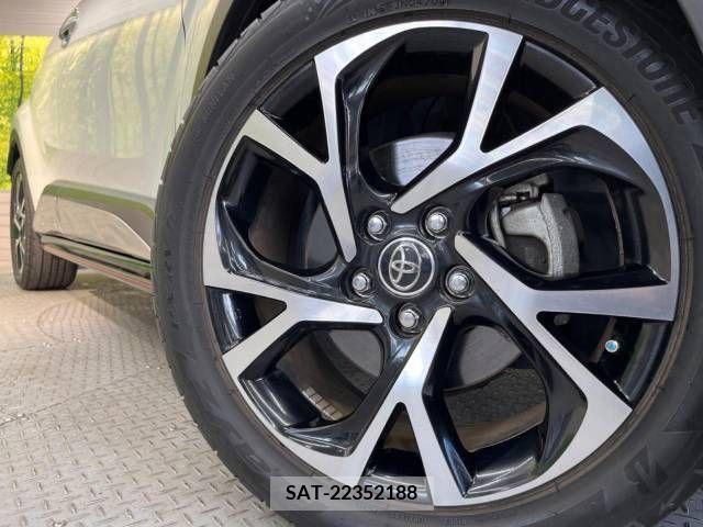 Toyota C-HR 2018-03 389938-13