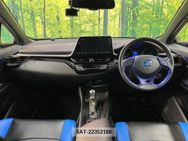 Toyota C-HR 2018-03 389938-1