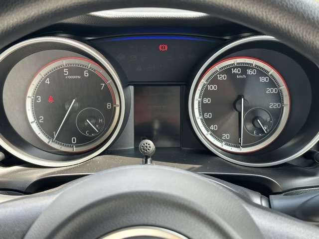 Suzuki SWIFT 2018-01 17480-16