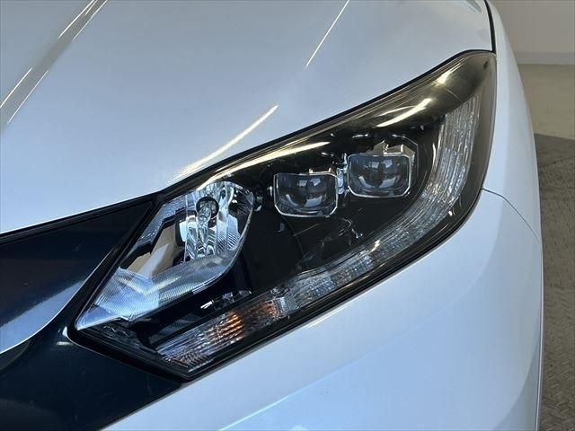 Honda VEZEL 2016-03 183716-8