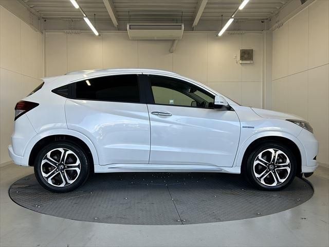 Honda VEZEL 2016-03 183716-3