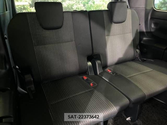 Toyota VOXY 2019-04 288907-9