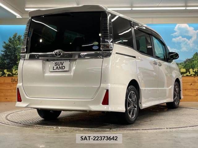 Toyota VOXY 2019-04 288907-17