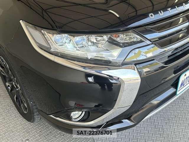 Mitsubishi OUTLANDER PHEV 2015-08 236136-8
