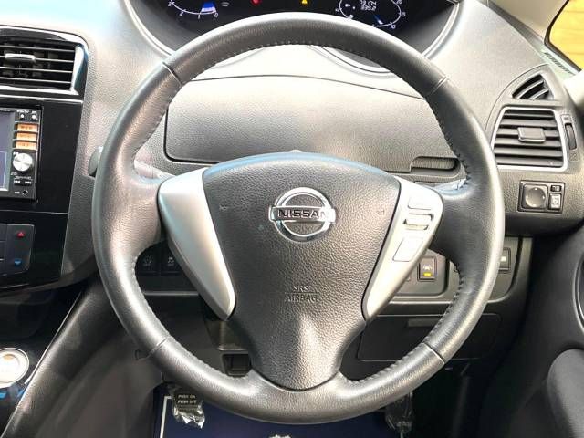 Nissan SERENA 2013-12 2539-12