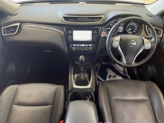 Nissan X-TRAIL 2016-09 9913-1