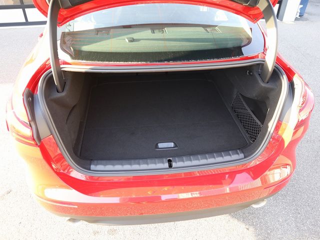 Bmw 2 SERIES 2021-08 28370-6