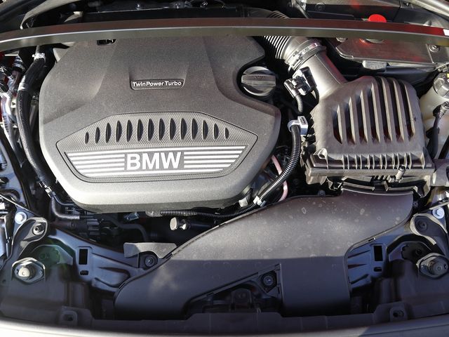 Bmw 2 SERIES 2021-08 28370-28