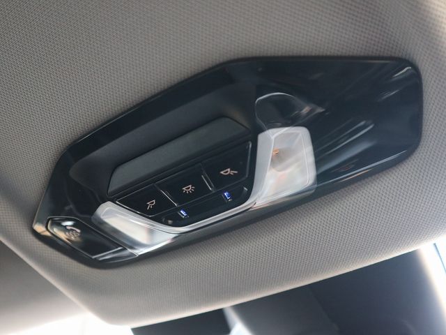 Bmw 2 SERIES 2021-08 28370-27