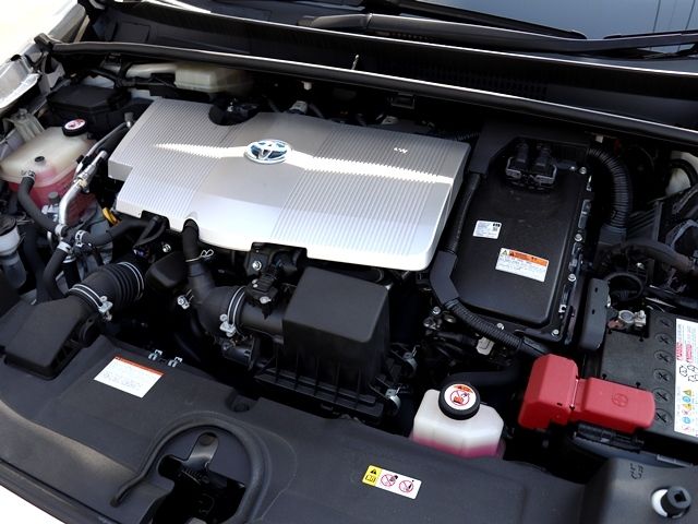 Toyota PRIUS 2017-04 1007-29