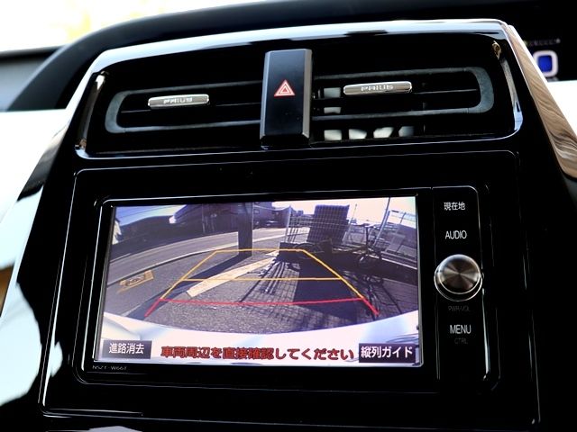 Toyota PRIUS 2017-04 1007-16