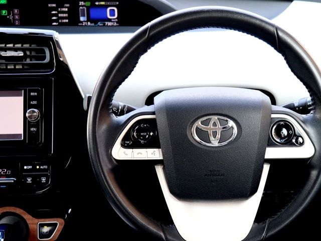 Toyota PRIUS 2017-04 1007-19