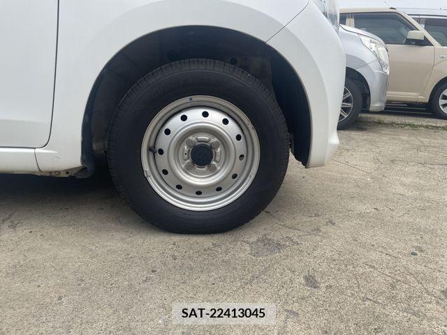 Suzuki ALTO 2011-01 387378-29