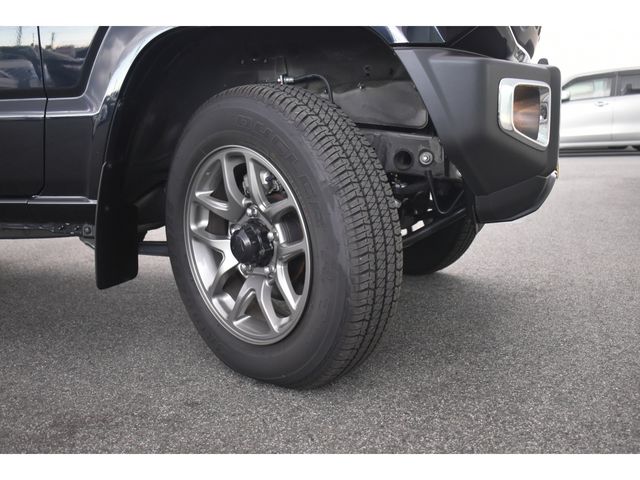 Suzuki JIMNY 2022-02 182407-25