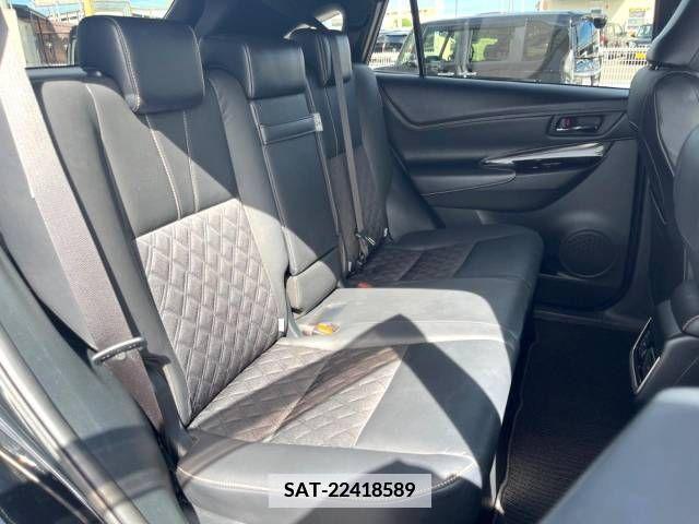 Toyota HARRIER 2019-07 348225-9