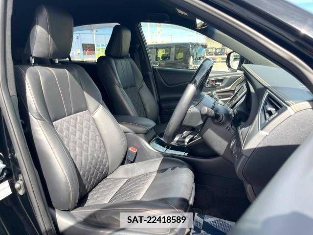 Toyota HARRIER 2019-07 348225-8