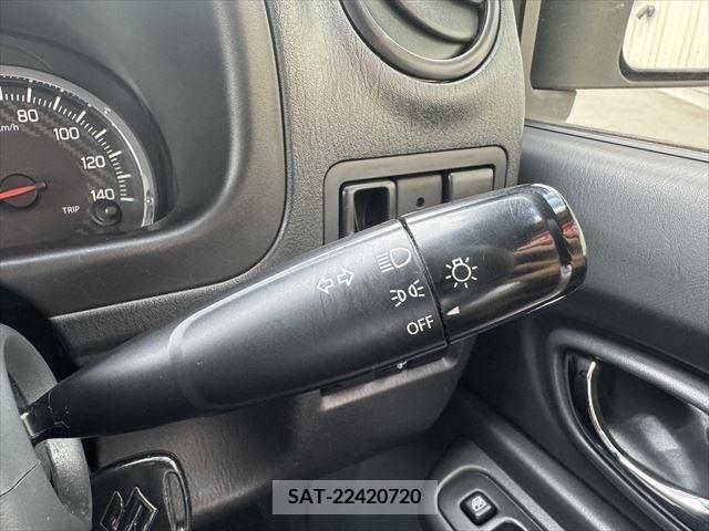 Suzuki JIMNY 2016-02 380752-27