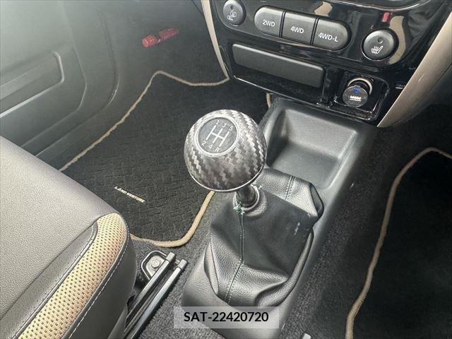 Suzuki JIMNY 2016-02 380752-1