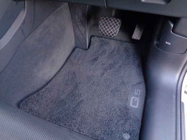 Audi Q5 2019-06 185580-20