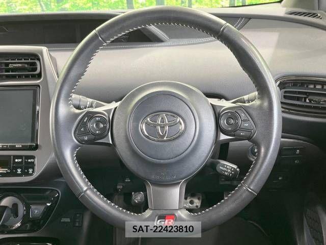 Toyota PRIUS PHV 2018-09 217259-11