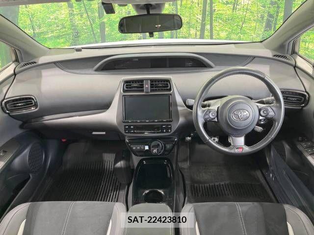 Toyota PRIUS PHV 2018-09 217259-1