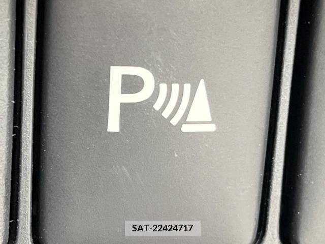 Lexus IS 2017-01 388403-5