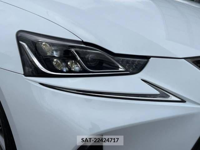 Lexus IS 2017-01 388403-15