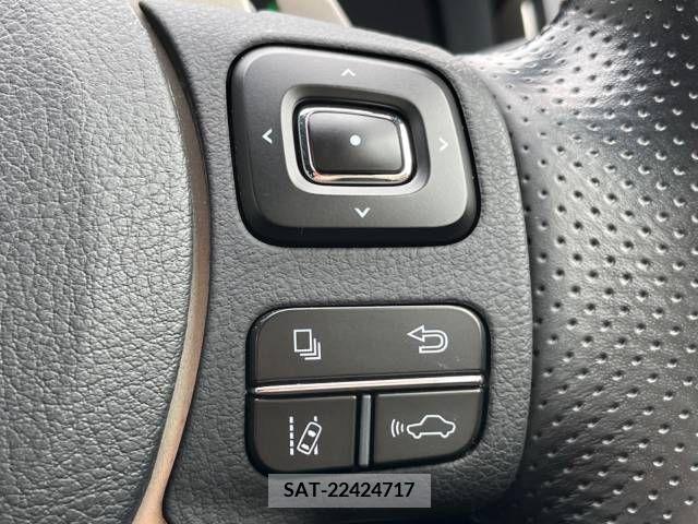 Lexus IS 2017-01 388403-6