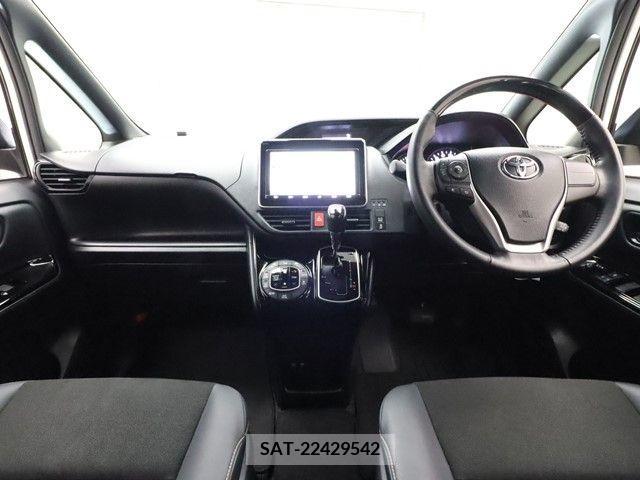 Toyota NOAH 2021-05 280386-2