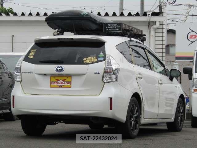 Toyota PRIUS ALPHA 2012-12 366746-5