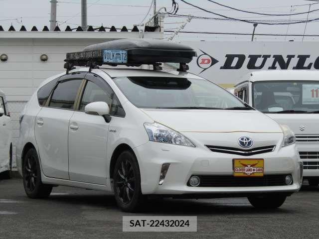 Toyota PRIUS ALPHA 2012-12 366746-4