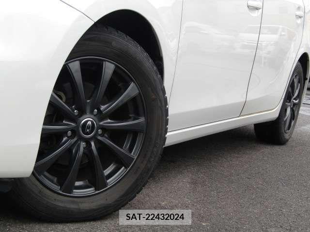 Toyota PRIUS ALPHA 2012-12 366746-19