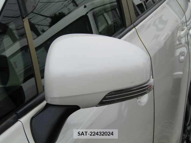 Toyota PRIUS ALPHA 2012-12 366746-17