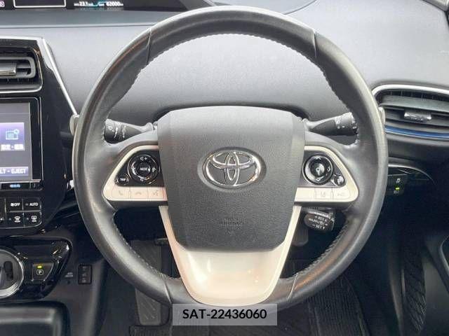 Toyota PRIUS 2017-03 256370-8