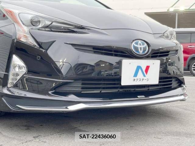 Toyota PRIUS 2017-03 256370-2