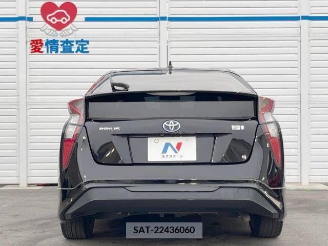 Toyota PRIUS 2017-03 256370-16