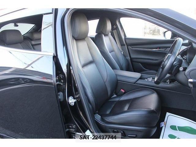 Mazda MAZDA3 2019-09 214182-14