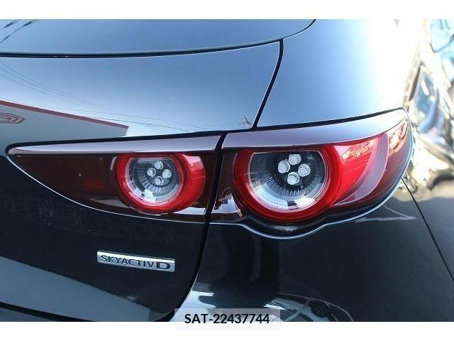 Mazda MAZDA3 2019-09 214182-12