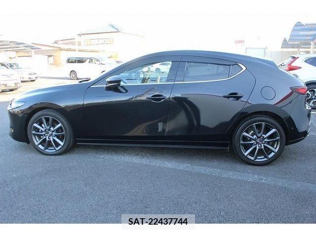 Mazda MAZDA3 2019-09 214182-10