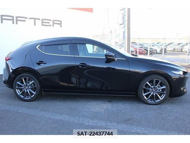 Mazda MAZDA3 2019-09 214182-8