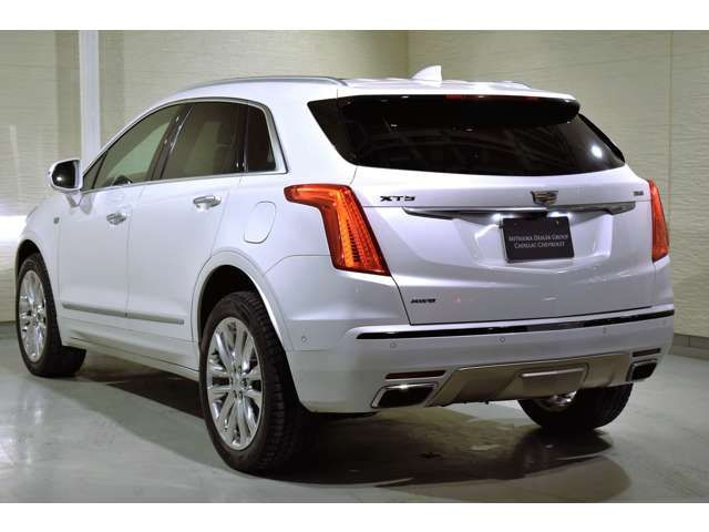 Cadillac XT5 2017-11 6827-2