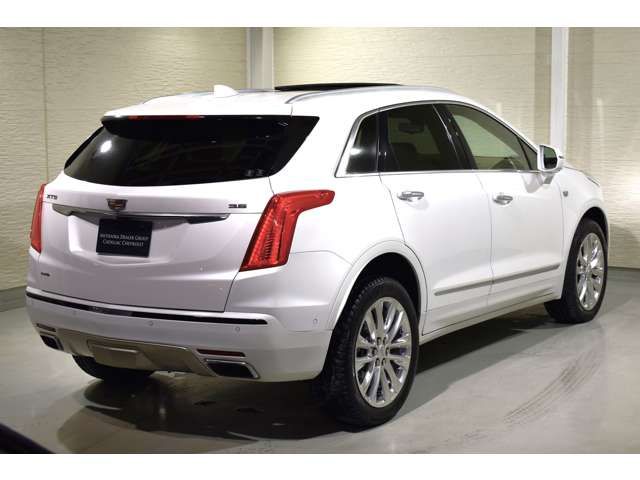 Cadillac XT5 2017-11 6827-6
