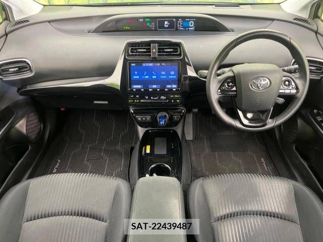 Toyota PRIUS 2020-01 378928-1