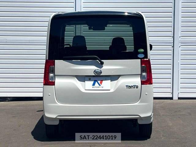 Daihatsu TANTO 2018-11 394516-16
