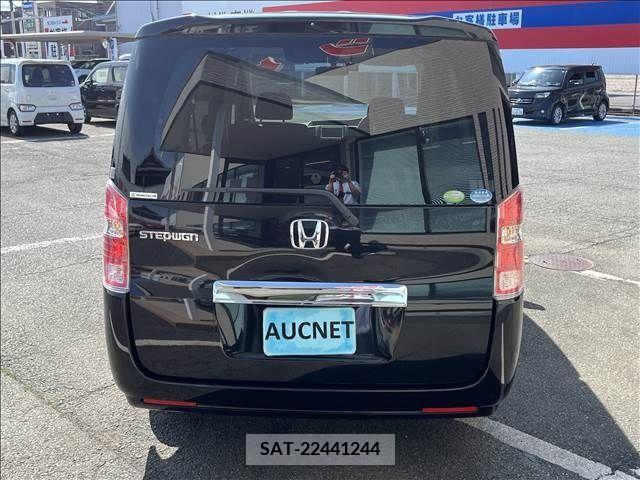 Honda STEP WGN 2011-04 286104-4