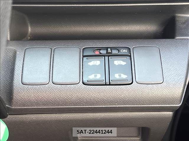 Honda STEP WGN 2011-04 286104-15